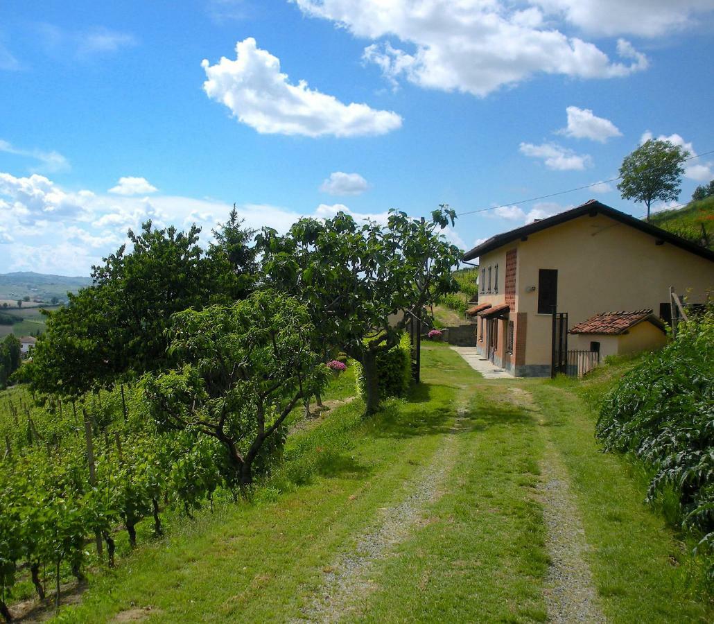 Вилла Cascina Tra I Vigneti A Ницца-Монферрато Экстерьер фото