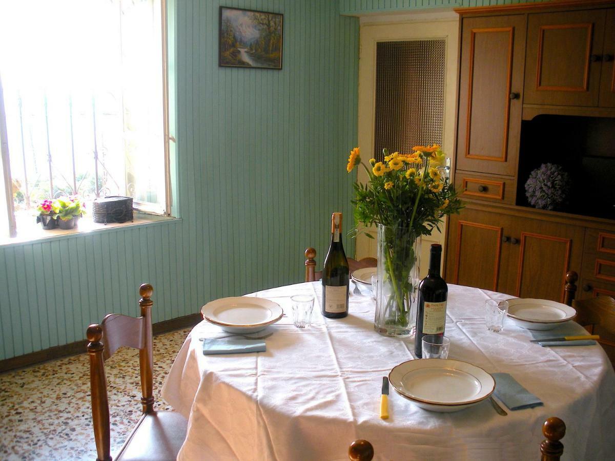 Вилла Cascina Tra I Vigneti A Ницца-Монферрато Экстерьер фото